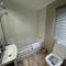 Hazel Oaks, Beautiful Lodge with Hot Tub - Sleeps 6 - Felmoor Park