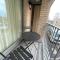 Spectacular 2 Bedroom Apartment in Great Location