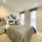 Spectacular 2 Bedroom Apartment in Great Location