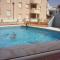 Apartamento con piscina y terraza a 50 metros de la playa - Roquetas de Mar