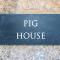 Pig House, Boskensoe Barns - Helford Passage