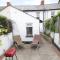 No 9, Watchet