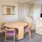 27 Whitegates