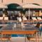 Yacht Club