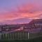 Impeccable Beachfront 2-Bed Cottage in St Bees - 圣比斯