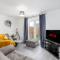 The Holt-Ideal for Contractors- Heartwarming 2 Bedrooms Apartment-Parking