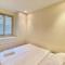 White Gordon Beach Apartment