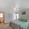 Captains Quarters 125