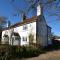 Rose Mullion Cottage - Pett