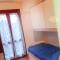 2 bedrooms appartement with furnished terrace and wifi at Pula