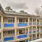 Lake Keowee Resort Condo Waterfront Balcony - Salem