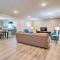 Hilltop Home Inside of Apple Valley! - 弗农山