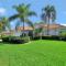 SUPERB LAKESIDE VILLA WITH PRIVATE POOL NAPLES