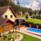 Awesome Home In Brestovac With 3 Bedrooms, Sauna And Outdoor Swimming Pool - Novo Zvecevo