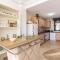 2 Bedroom Stunning Apartment In Casares