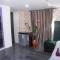 Gold Crown International Hotel With Complementary Breakfast and WiFi
