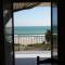 SEAFRONT SUITE 5 Stars - Comfortable Apartment