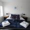 SEACLIFF ROAD APARTMENT