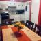 Family Friendly Downtown Home - Private Yard & Grill - Location, Location, Location! - 阿森斯