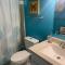 Family Friendly Downtown Home - Private Yard & Grill - Location, Location, Location!