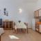 1 Bedroom Amazing Apartment In Vodnjan