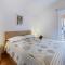 1 Bedroom Amazing Apartment In Vodnjan