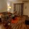 Golden Carven Hotel