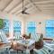 Southwinds Villa is a three bedroom beach front property with a beautiful big in - Saint Peter