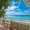 Southwinds Beach House is a 3 bedroom with exquisite sea views