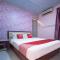 SPOT ON 90305 Hen Hen Hotel - Kulai