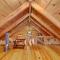 Log Cabin with Mountain View and Privacy - بلو ريدج