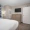 Lighthouse Suites - Best Western Signature Collection - Emerald Isle