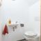 House with private parking & sauna near city centre and transport