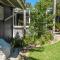 Four Palms Cottage - Onetangi Holiday Home
