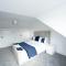 Entire Modern Home with Private Parking for 6/8 Persons - Worksop