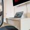 Detached House with Free Parking, Self Check-In, Fast Wifi and Smart TV with Netflix by Yoko Property - Milton Keynes