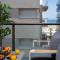 Stylish 2 BR Steps from the Beach by HolyGuest - 特拉维夫