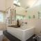 Waiheke Beachfront Apartment
