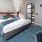 Boutique Hotel First City