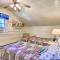 Riverfront Home with Fire Pit and Deck in Lansing - Lansing