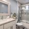 Peaceful Oakland Oasis with Private Yard!