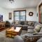 Vista Point Lookout Home Dog Friendly with Hot Tub and Views - بريكنريدج