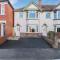 Spacious 3 Bed House, Netflix, Garden, Parking