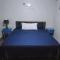 Cheerful 2 - Bedroom Townhouse with free parking in New Kingston