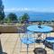 Lakefront. Appartement pieds dans l'eau. View and direct access to the lake. - Anthy