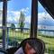 Lakefront. Appartement pieds dans l'eau. View and direct access to the lake. - Anthy