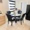 Private Rooms close to Miami Airport - Free parking - 01