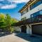Town Centre Location with Stunning View - Unit 1 - Квінстаун
