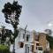 GAMPOLA Hazelton Square