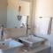 138 Marine Beachfront Guesthouse - Hermanus